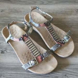 Vionic Navassa Sandals Sz 9